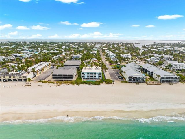 102 68TH STREET 102, Holmes Beach, FL 34217