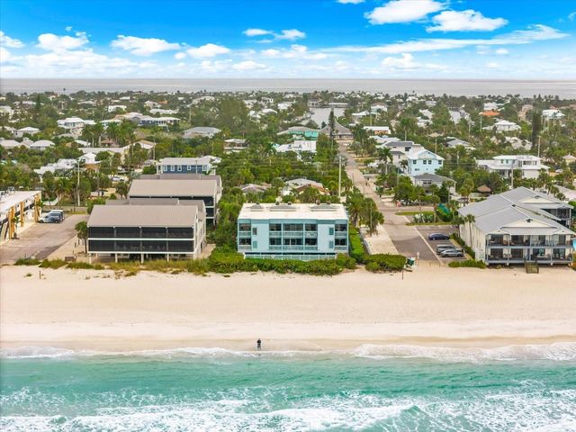 102 68TH STREET 102, Holmes Beach, FL 34217