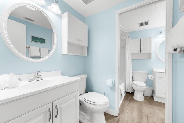 102 68TH STREET 102, Holmes Beach, FL 34217