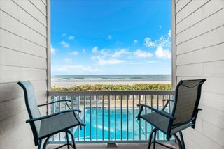 102 68TH STREET 102, Holmes Beach, FL 34217