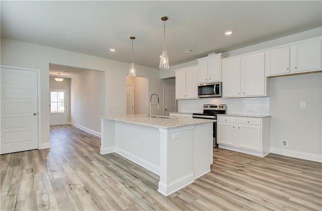 71 Avian Way, Auburn, GA 30011