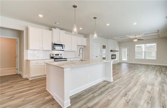 71 Avian Way, Auburn, GA 30011