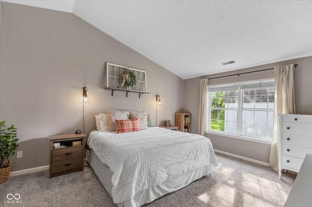 111 Brixton Woods East Drive, Pittsboro, IN 46167