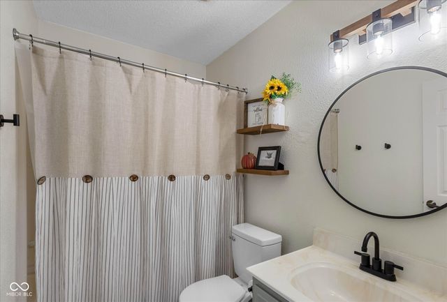 111 Brixton Woods East Drive, Pittsboro, IN 46167