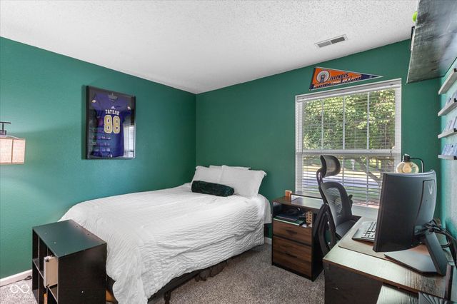 111 Brixton Woods East Drive, Pittsboro, IN 46167