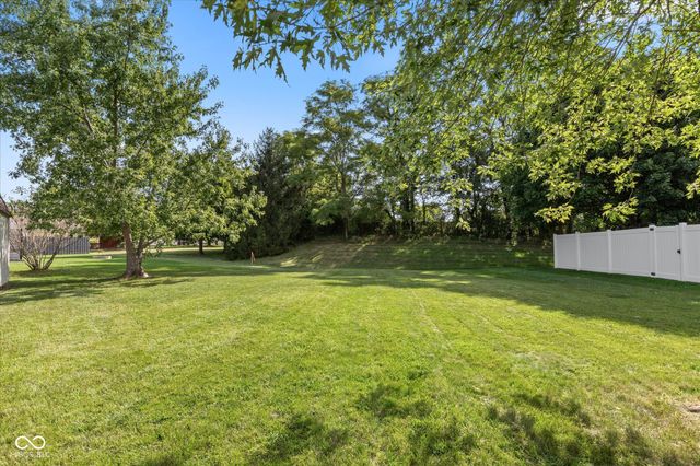 111 Brixton Woods East Drive, Pittsboro, IN 46167