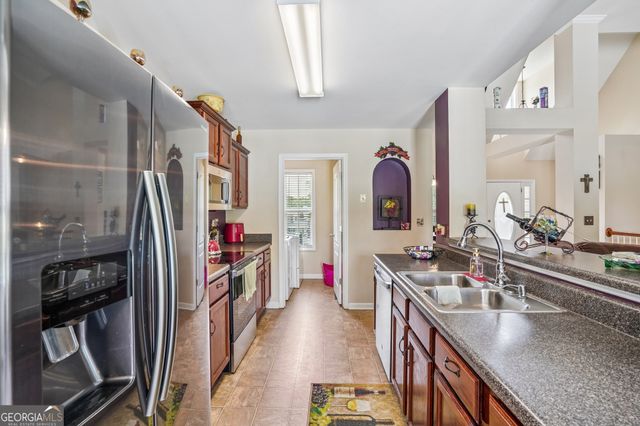 974 Honeysuckle Lane, Temple, GA 30179