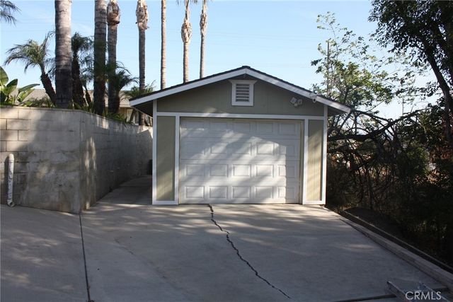 16540 Wagon Wheel, Riverside, CA 92506