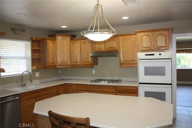 16540 Wagon Wheel, Riverside, CA 92506