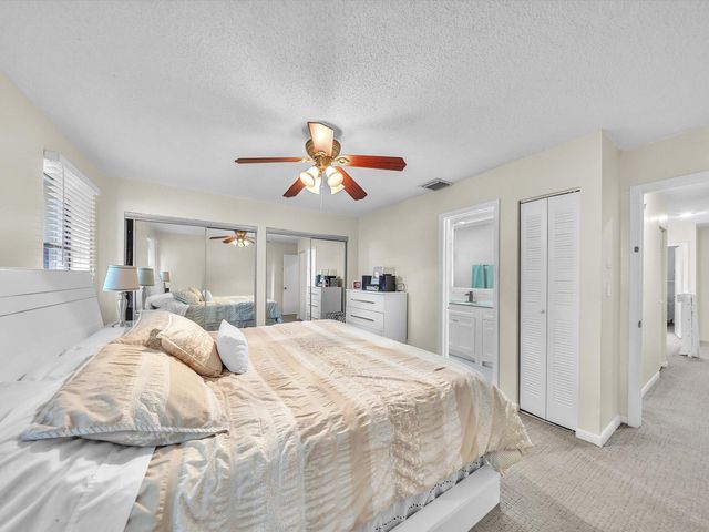9867 Riverside Drive, Coral Springs, FL 33071