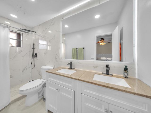 9867 Riverside Drive, Coral Springs, FL 33071