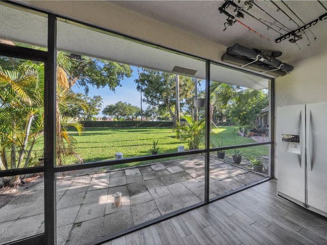 9867 Riverside Drive, Coral Springs, FL 33071