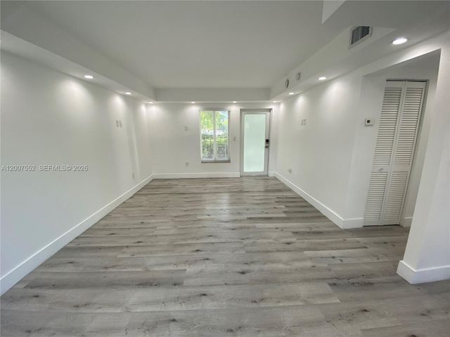 1328 NW 4th St G, Miami, FL 33125