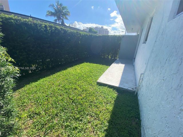 1328 NW 4th St G, Miami, FL 33125