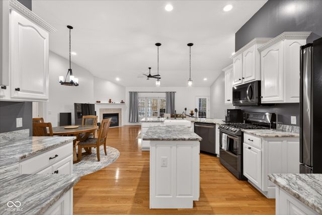 1414 E Commander Court, Bloomington, IN 47401