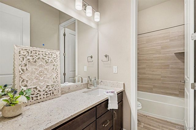 6610 S Addison Way, Aurora, CO 80016