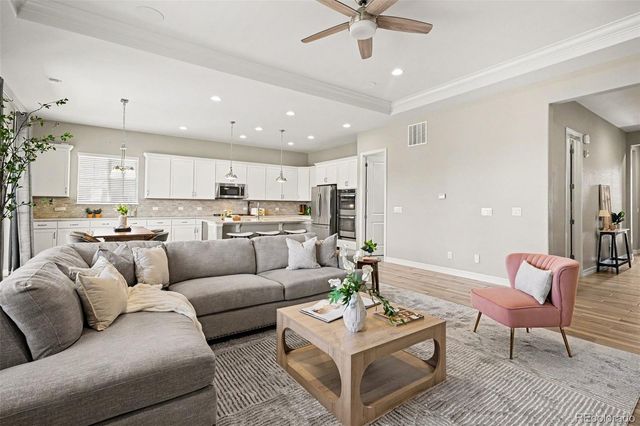 6610 S Addison Way, Aurora, CO 80016