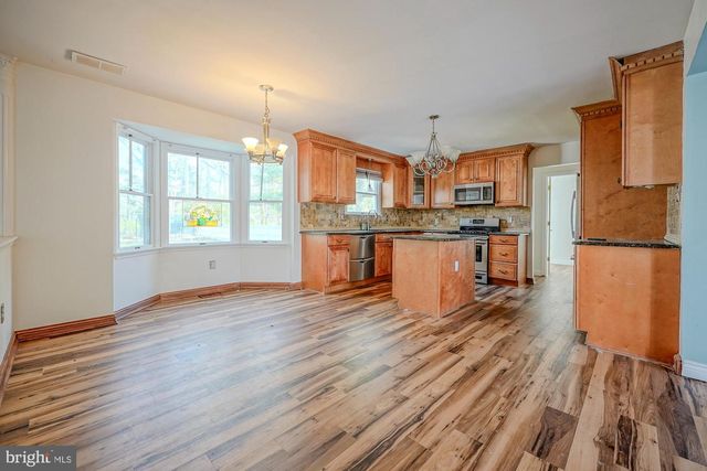 1 RADCLIFF CT, Sicklerville, NJ 08081
