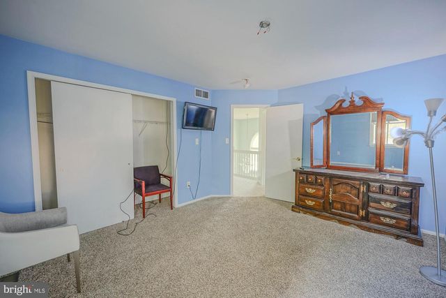 1 RADCLIFF CT, Sicklerville, NJ 08081