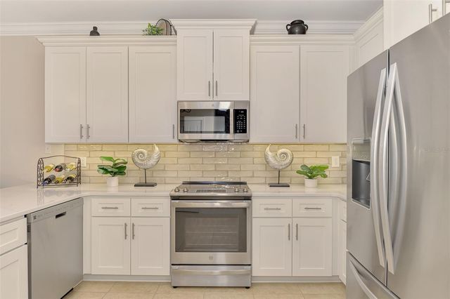 9082 COACHMAN DRIVE, Venice, FL 34293