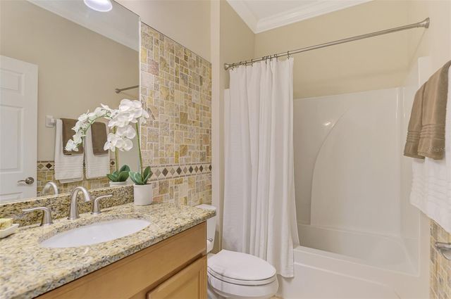 9082 COACHMAN DRIVE, Venice, FL 34293