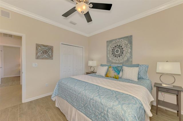 9082 COACHMAN DRIVE, Venice, FL 34293
