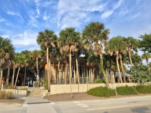9082 COACHMAN DRIVE, Venice, FL 34293