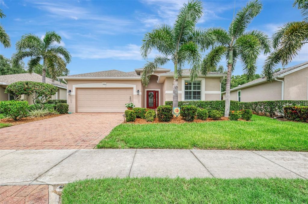 9082 COACHMAN DRIVE, Venice, FL 34293