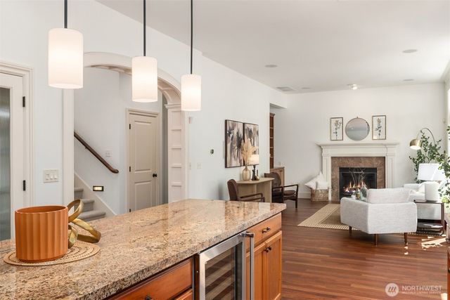 4717 NE 50th Street, Seattle, WA 98105