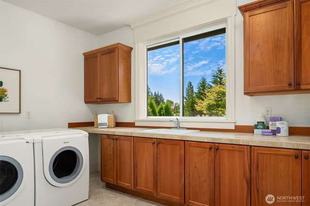 4717 NE 50th Street, Seattle, WA 98105