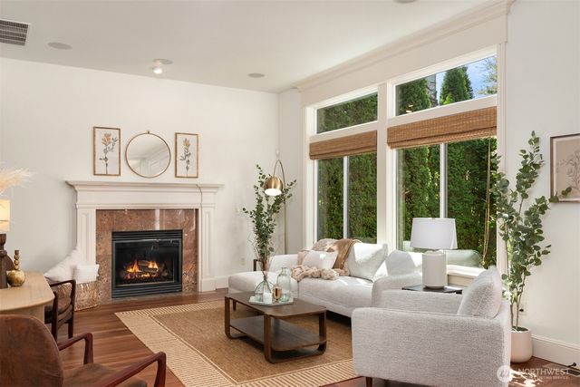 4717 NE 50th Street, Seattle, WA 98105
