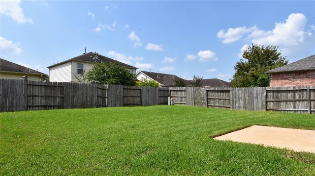 834 Honeysuckle Vine Drive, Rosenberg, TX 77469