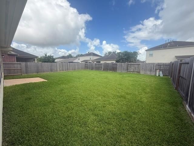 834 Honeysuckle Vine Drive, Rosenberg, TX 77469