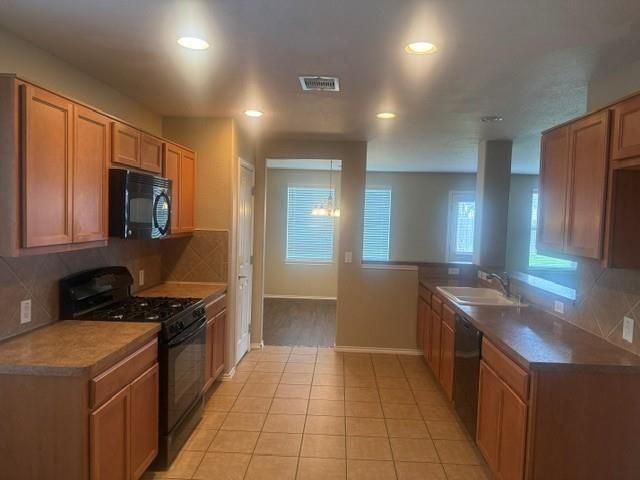 834 Honeysuckle Vine Drive, Rosenberg, TX 77469