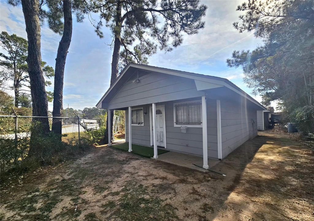 109 Cartwright Road, Conroe, TX 77301