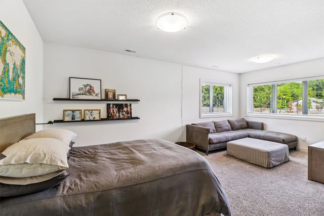 31275 Crosscreek Road, Waukee, IA 50263