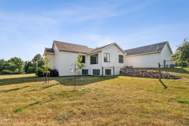 31275 Crosscreek Road, Waukee, IA 50263