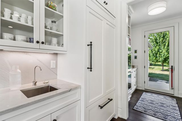 31275 Crosscreek Road, Waukee, IA 50263