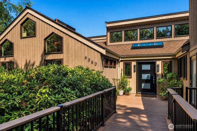 9360 Mercerwood Drive, Mercer Island, WA 98040