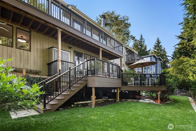 9360 Mercerwood Drive, Mercer Island, WA 98040