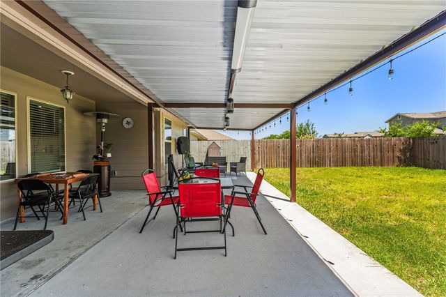 2227 Medusa Dr, Portland, TX 78374