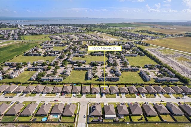 2227 Medusa Dr, Portland, TX 78374