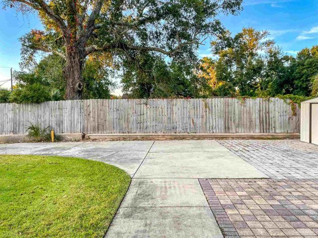 1618 W Garden St, Pensacola, FL 32502