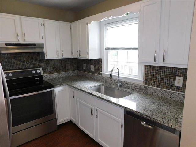 192 High Creek Drive, Roswell, GA 30076