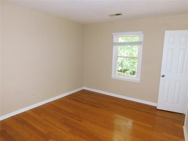 192 High Creek Drive, Roswell, GA 30076