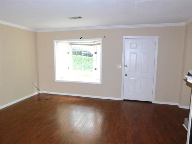 192 High Creek Drive, Roswell, GA 30076