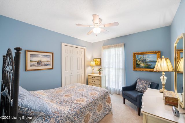 7705 Commonwealth Dr, Crestwood, KY 40014