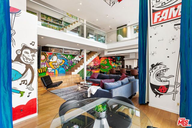 2738 Rinconia Drive, Los Angeles, CA 90068