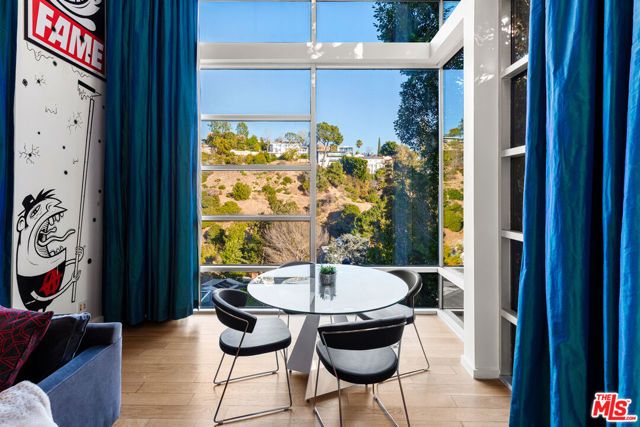 2738 Rinconia Drive, Los Angeles, CA 90068