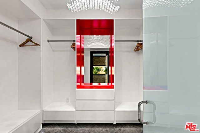 2738 Rinconia Drive, Los Angeles, CA 90068